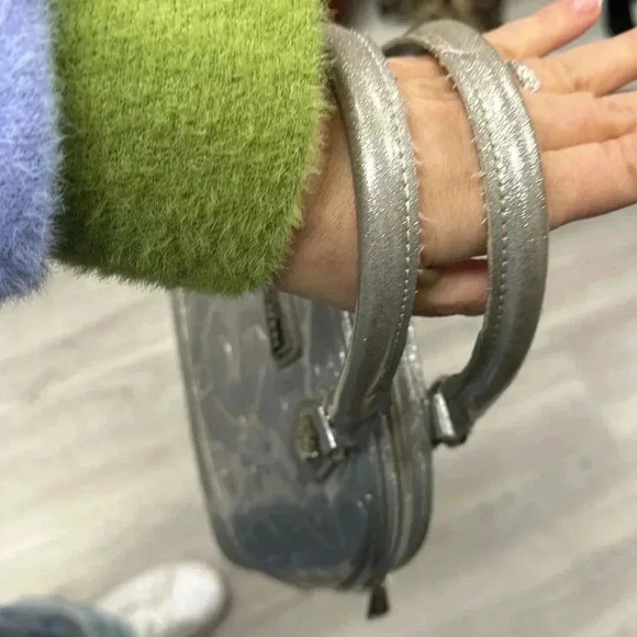 Loungefly X Disney Frozen Silver Glitter Embossed Dome Satchel Handbag Purse - Picture 6 of 8